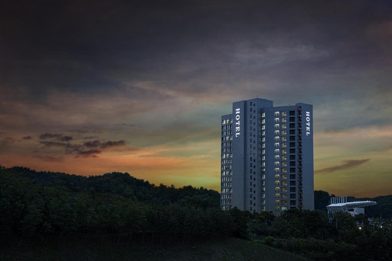 CENTUMMARK Hotel YangYang Bagian luar foto